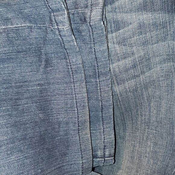 Lucky Brand Jeans 2 - Picture 6 of 11